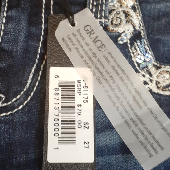 Grace in LA - Picture 4 of 4